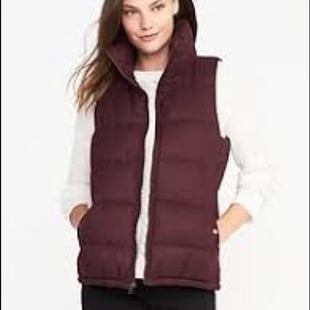 Old Navy Maroon / Burgundy Puffer Vest